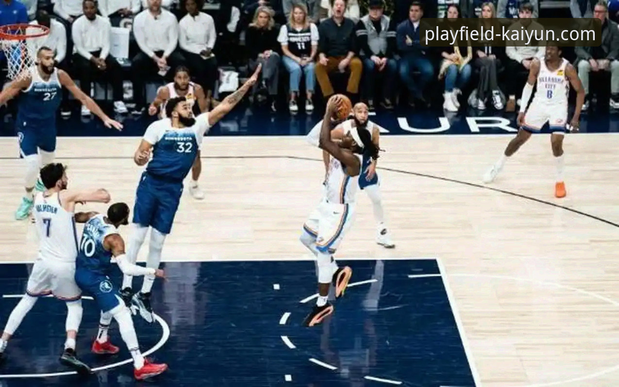 开云体育注册 如何从一场加时鏖战中洞察NBA常规赛的竞争新格局?